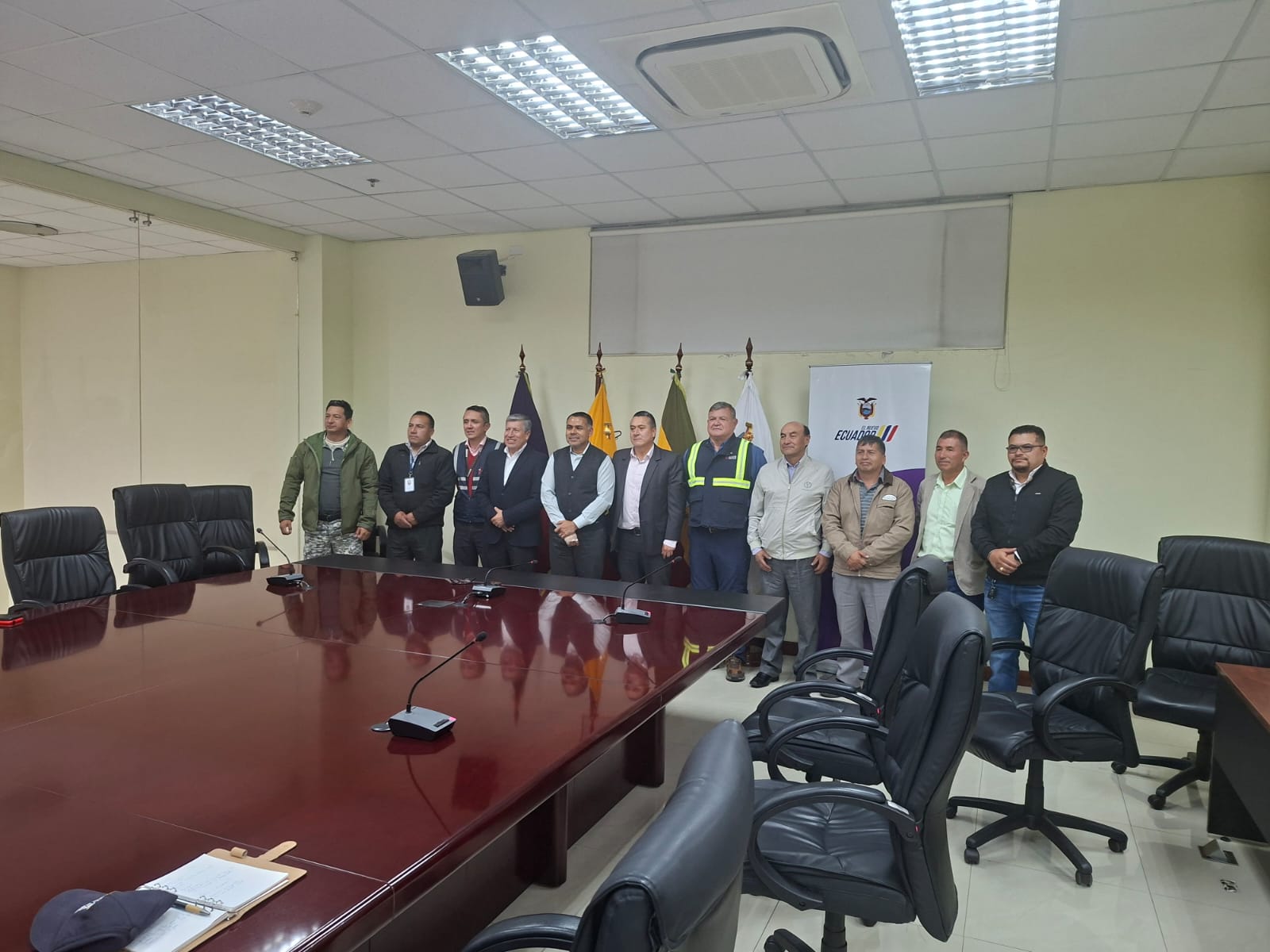 FENATRAPE Informa de reunion en el Ecu 911, Tulcan, con el Director General de la Aduana
